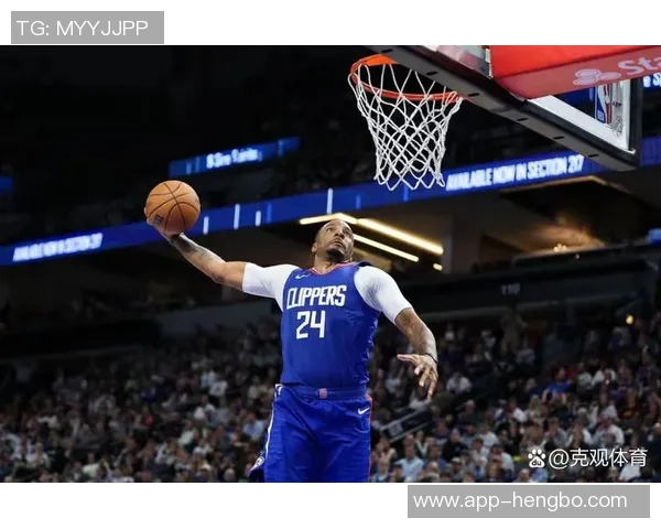 鲍威尔表现抢眼16投9中罚球全中砍下25分7篮板5助攻助队取胜