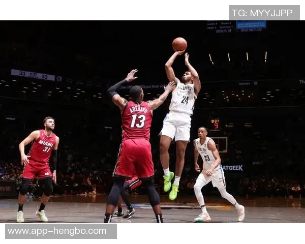 迈尔斯布里奇斯高效表现助力球队奠定胜局25分8板4助攻三分球命中率惊人