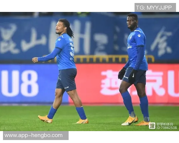 前蓉城外援帕拉西奥斯晒照宣布将重返中国引发球迷热议 前蓉城外援帕拉西奥斯晒照宣布将重返中国引发球迷热议